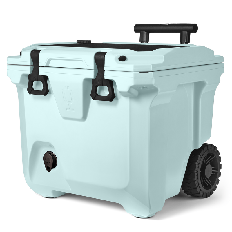 Br Tank 35-Quart Rolling Cooler | Blue Agave - Clean Day-Trip